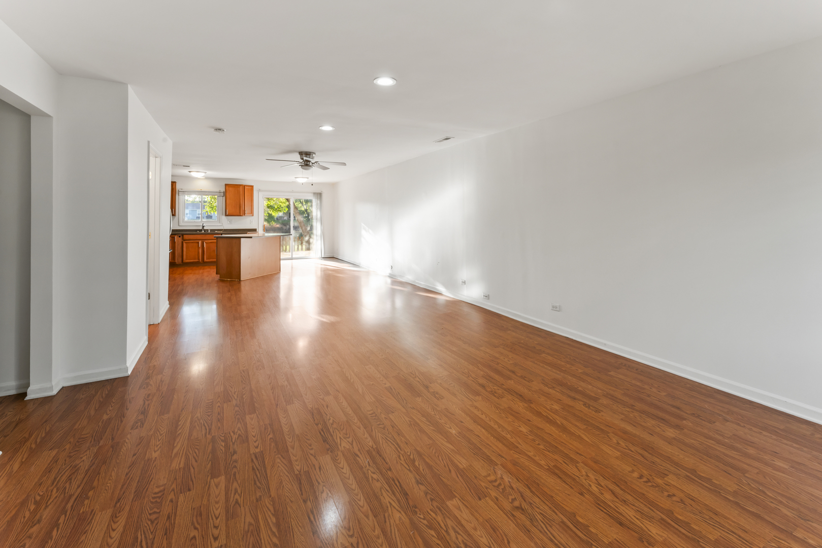 4950 Rochester Drive, Hoffman Estates, IL 60010