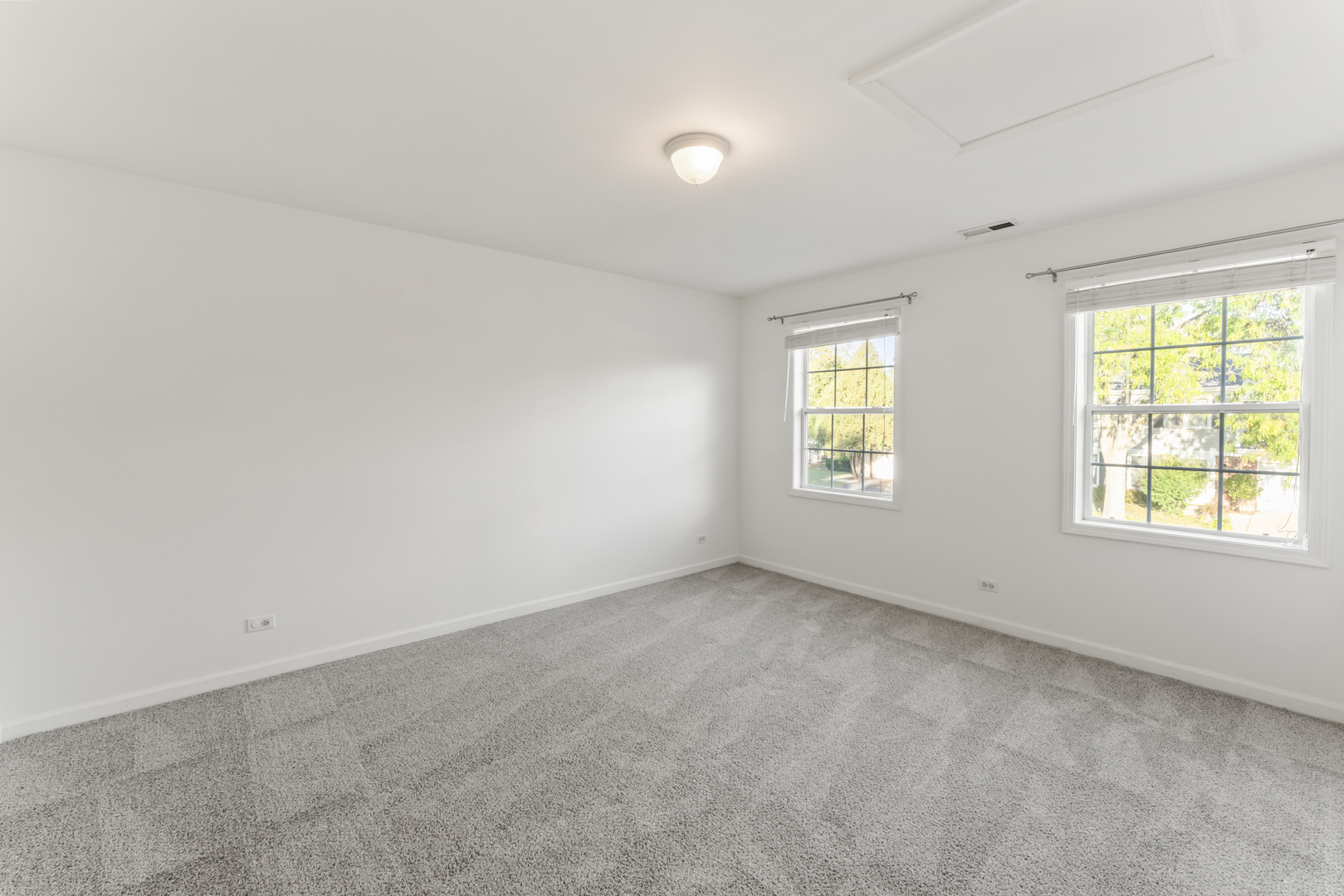 4950 Rochester Drive, Hoffman Estates, IL 60010