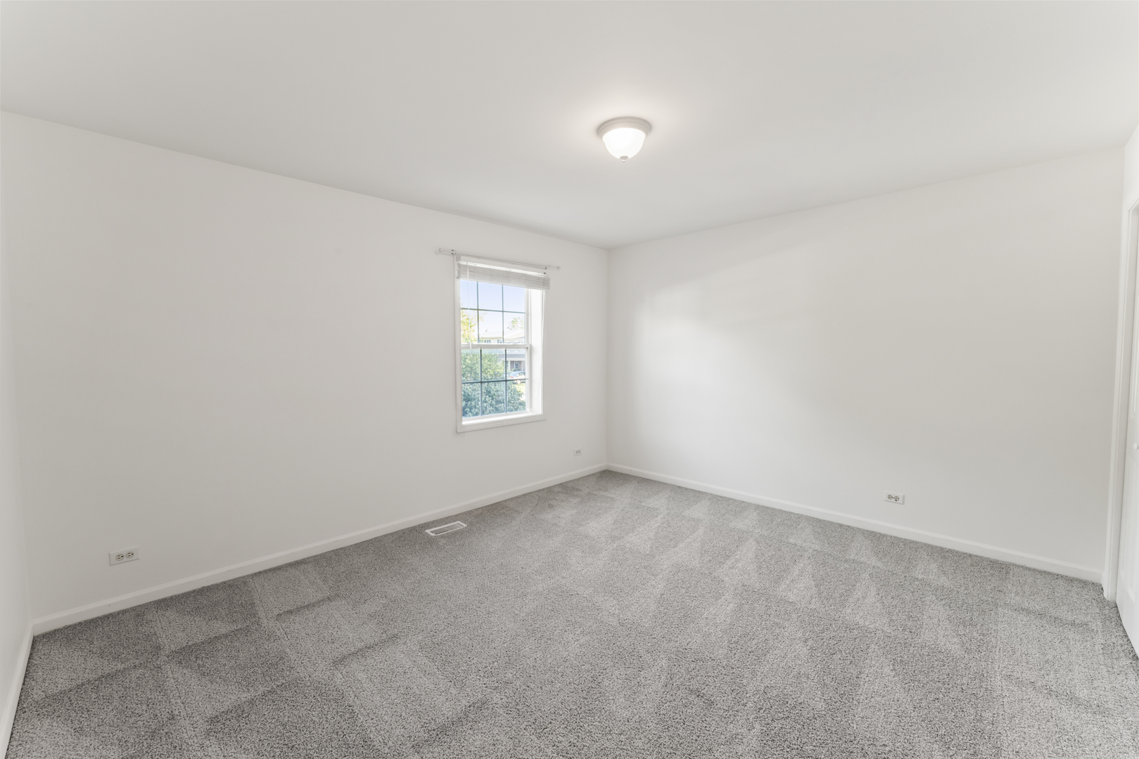 4950 Rochester Drive, Hoffman Estates, IL 60010