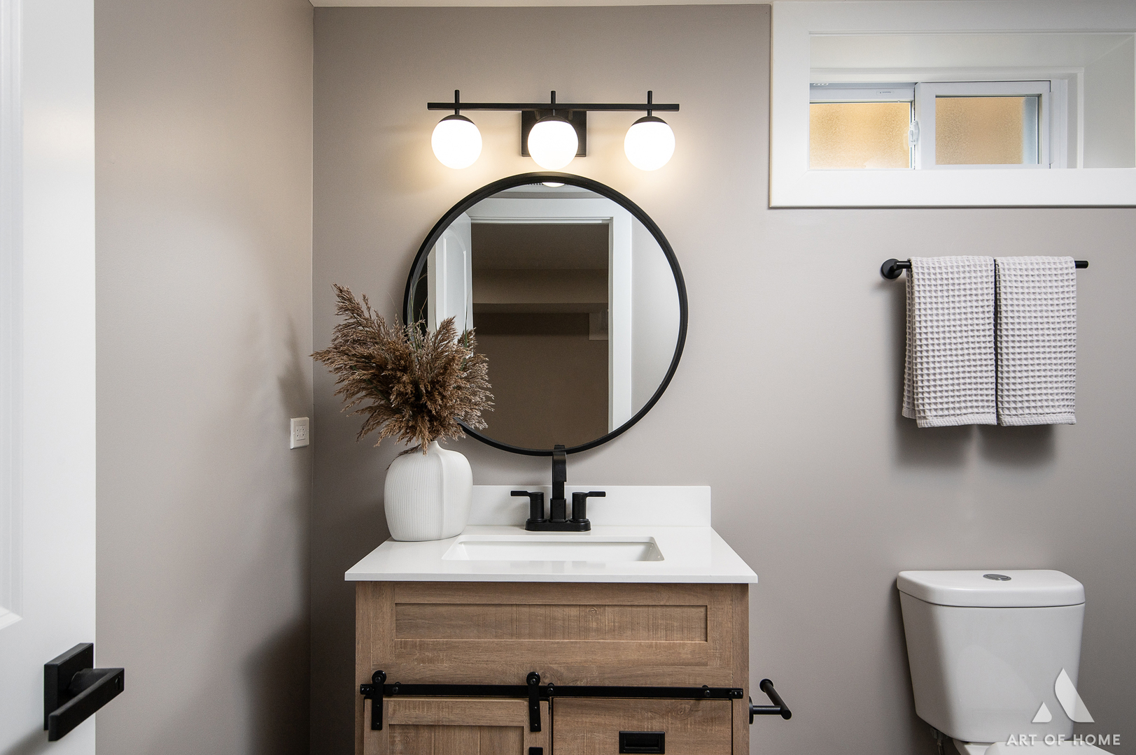 8805 S Union Avenue, Chicago, IL 60620