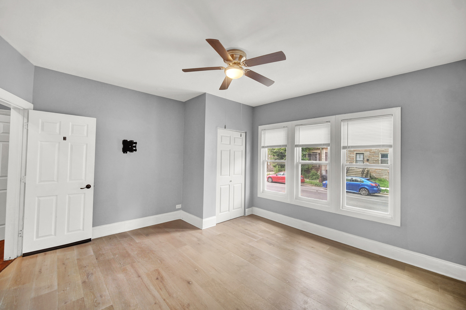 1 E 114TH Street, Chicago, IL 60628