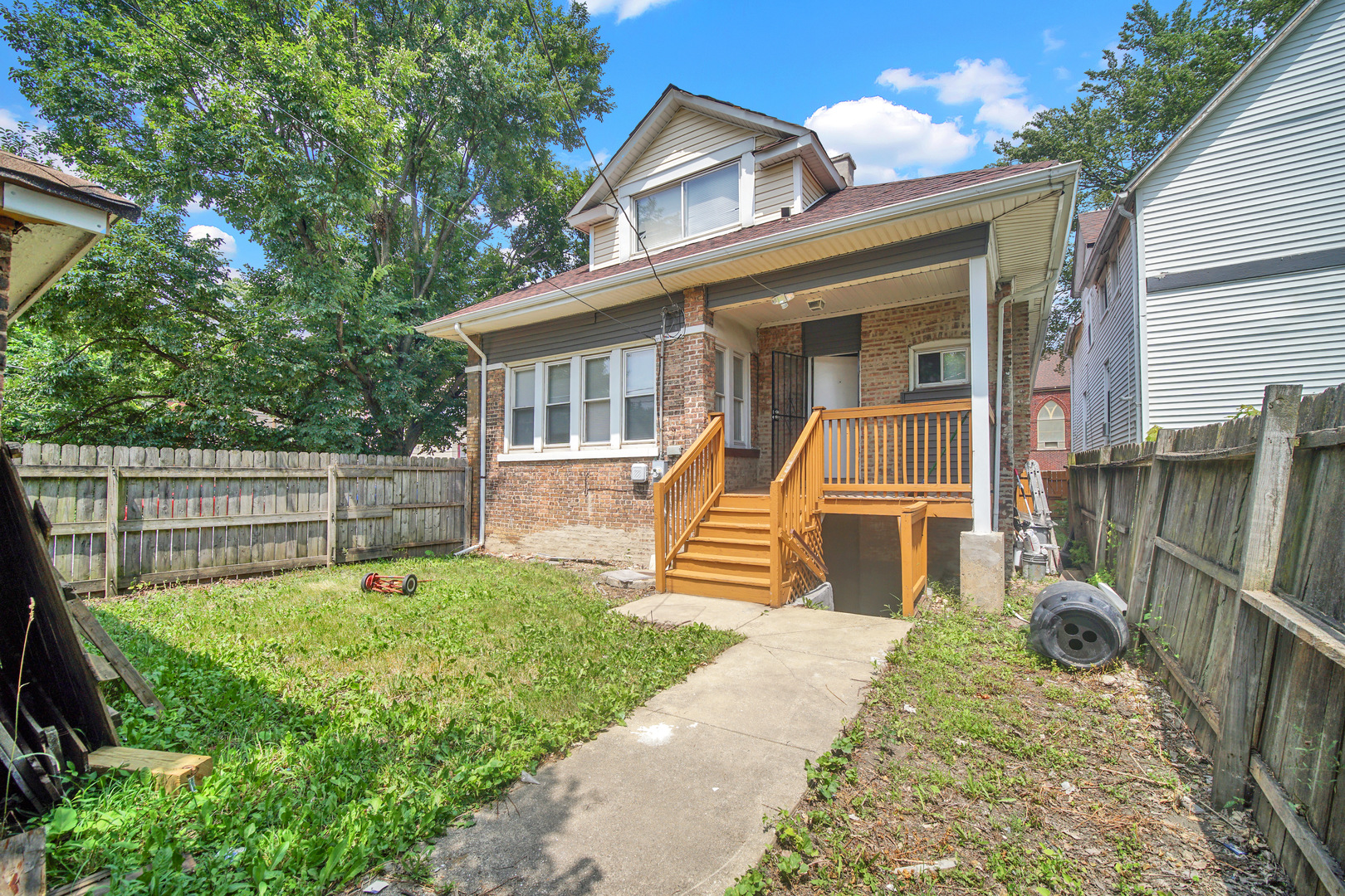 1 E 114TH Street, Chicago, IL 60628