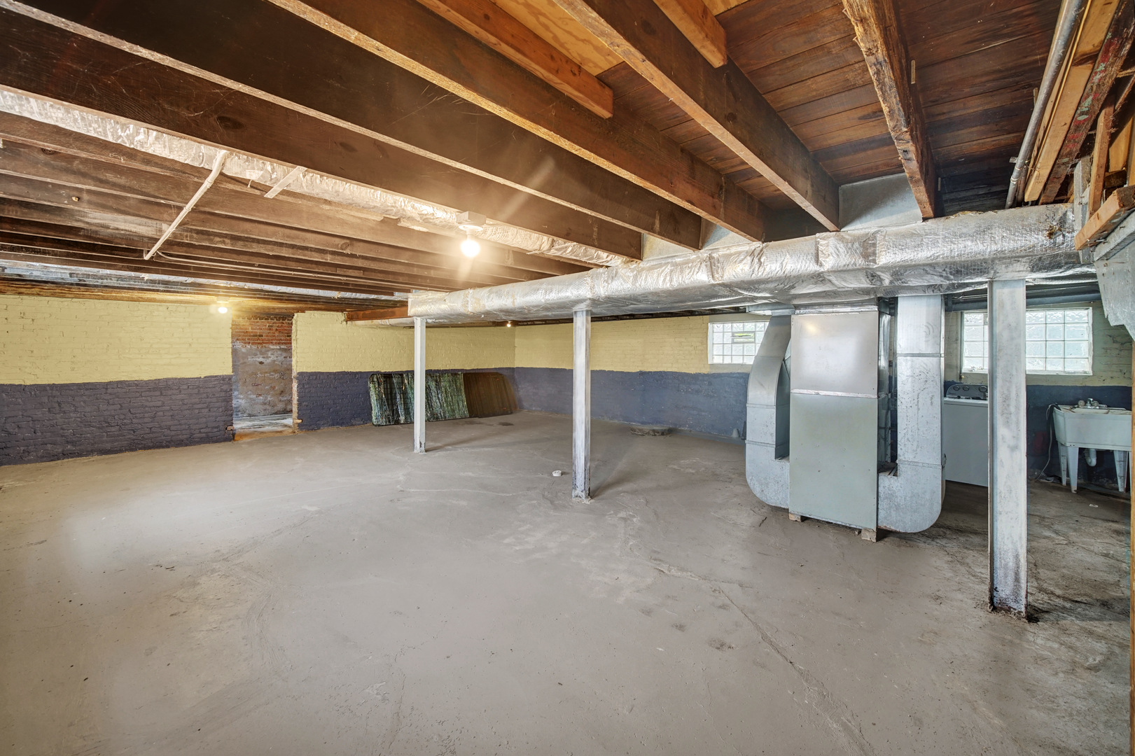 1 E 114TH Street, Chicago, IL 60628