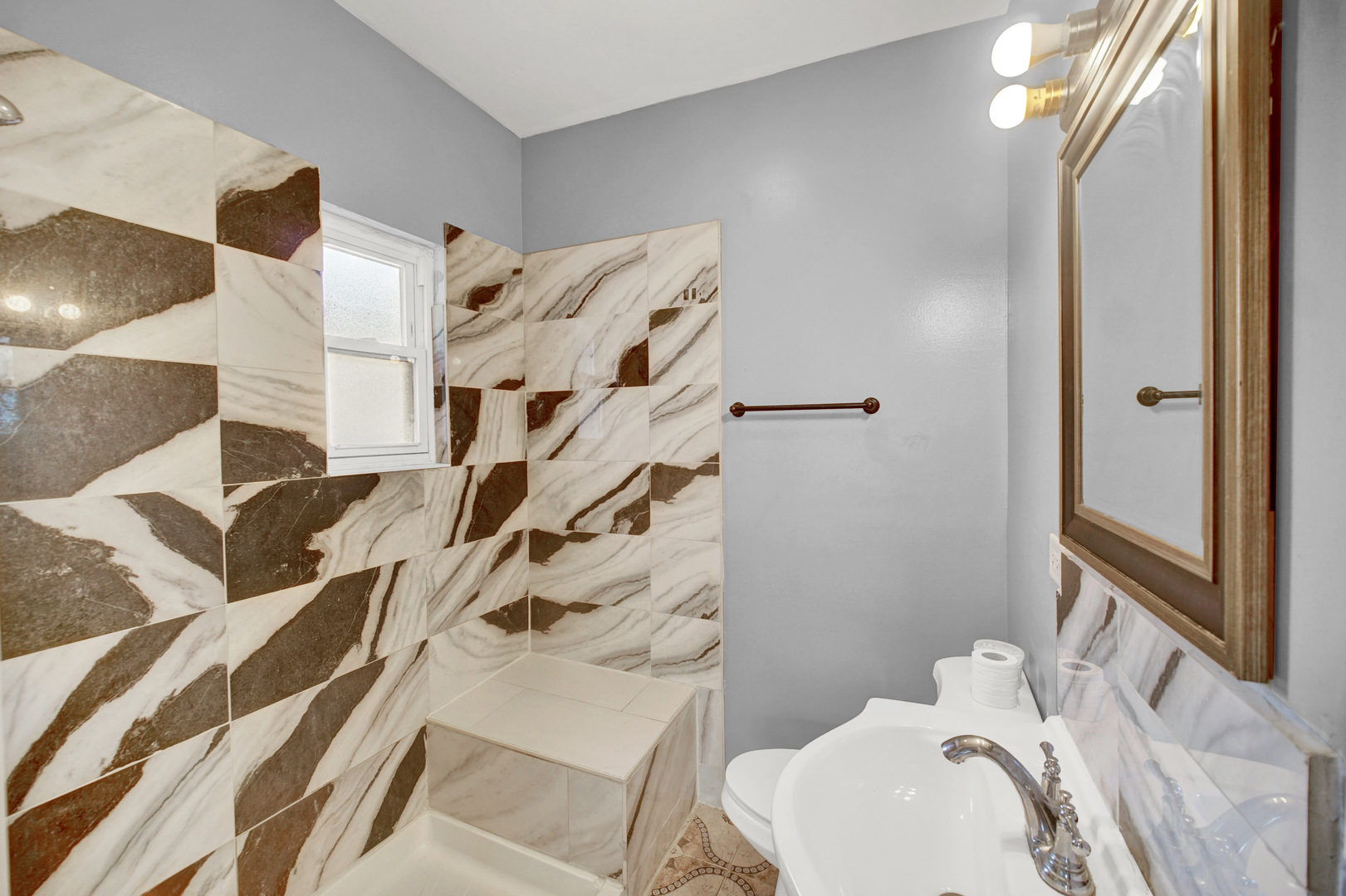 1 E 114TH Street, Chicago, IL 60628