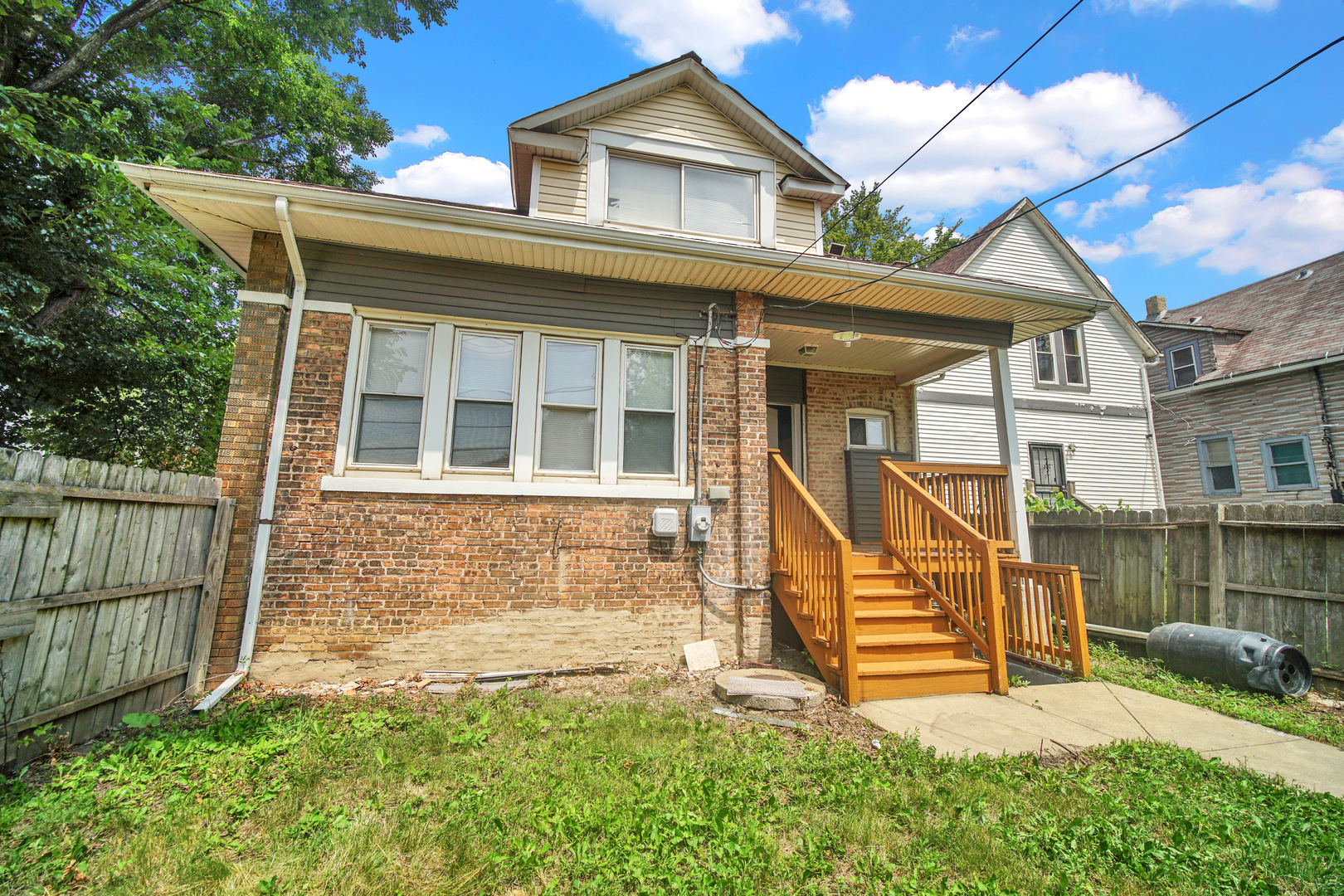 1 E 114TH Street, Chicago, IL 60628
