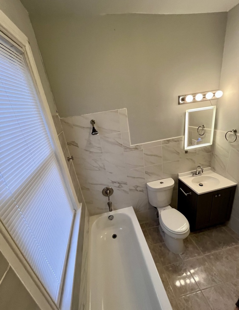 4039 W Wilcox Street #2, Chicago, IL 60624