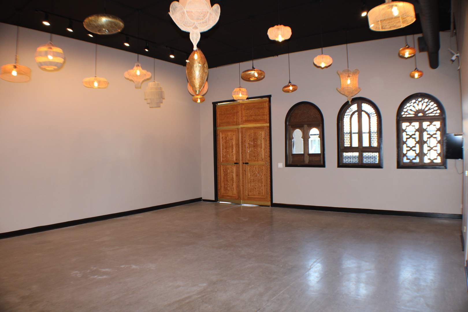 2807 W Howard Street, Chicago, IL 60645