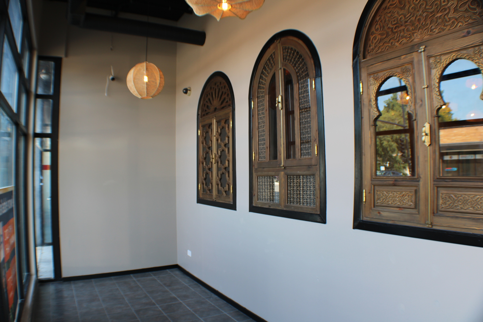 2807 W Howard Street, Chicago, IL 60645