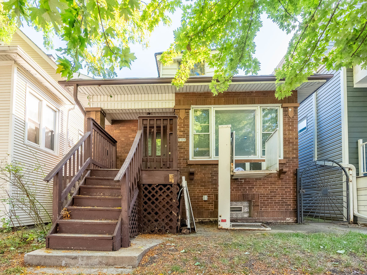 2435 N Monticello Avenue, Chicago, IL 60647