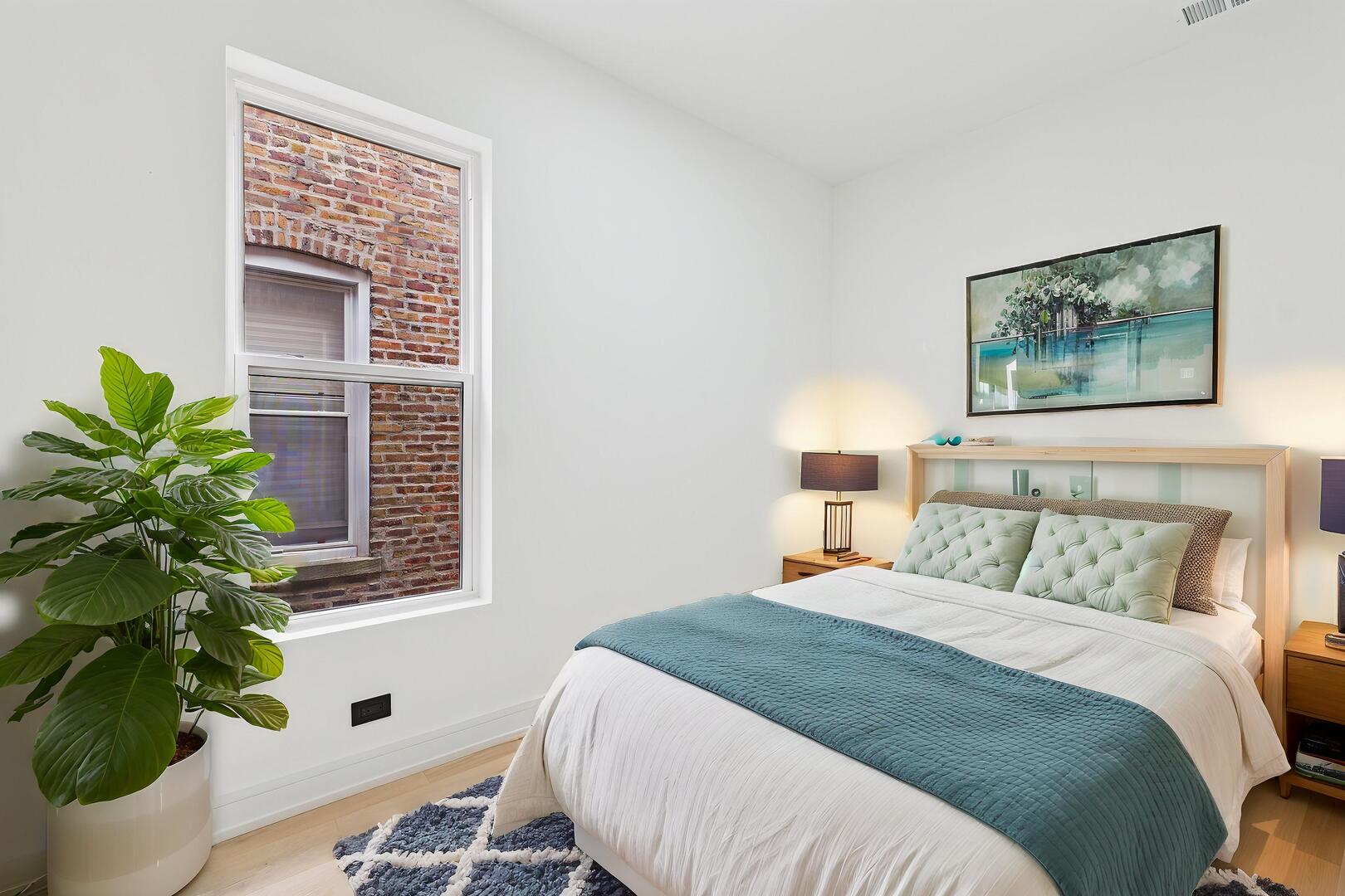 6430 S Eberhart Avenue, Chicago, IL 60637