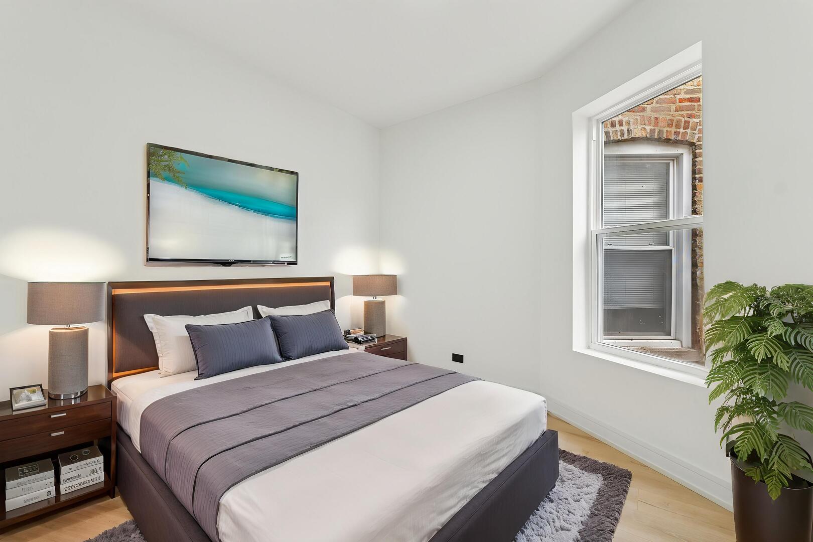 6430 S Eberhart Avenue, Chicago, IL 60637