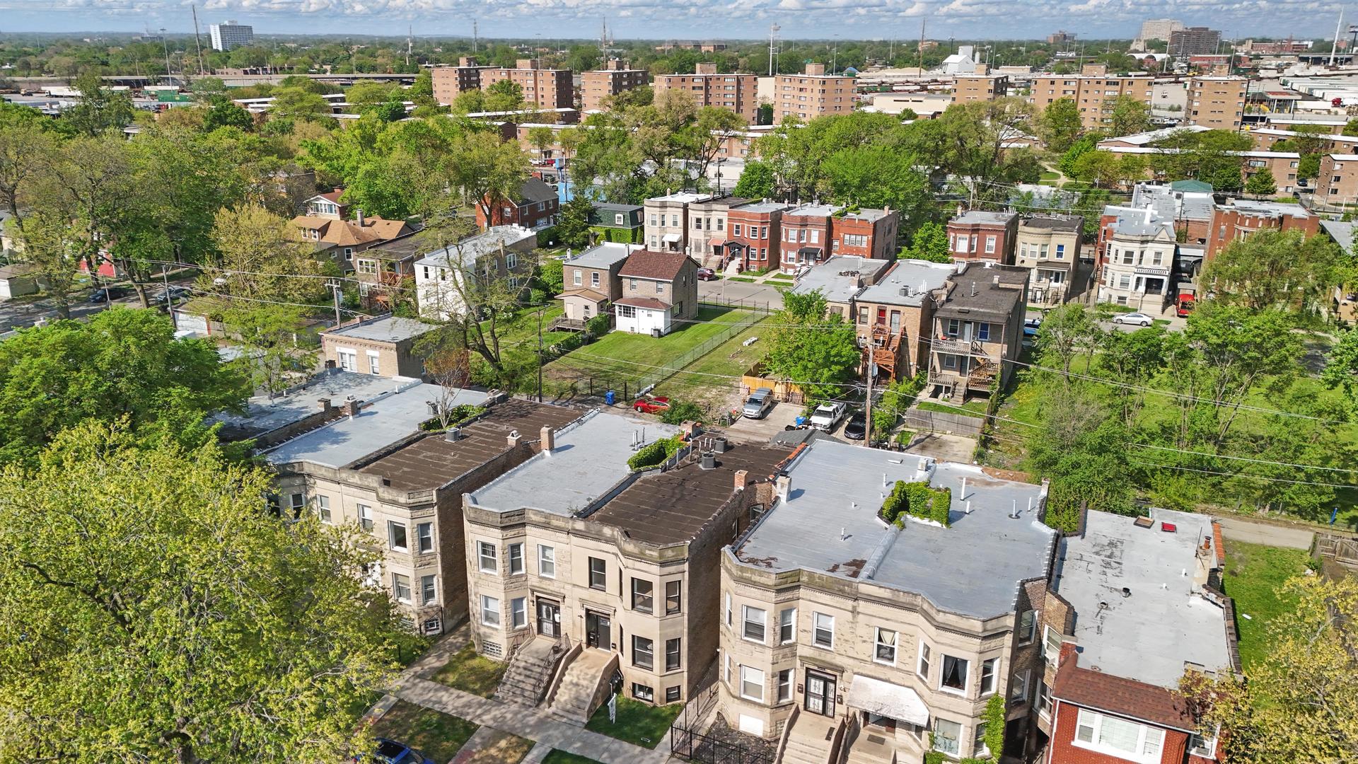 6430 S Eberhart Avenue, Chicago, IL 60637