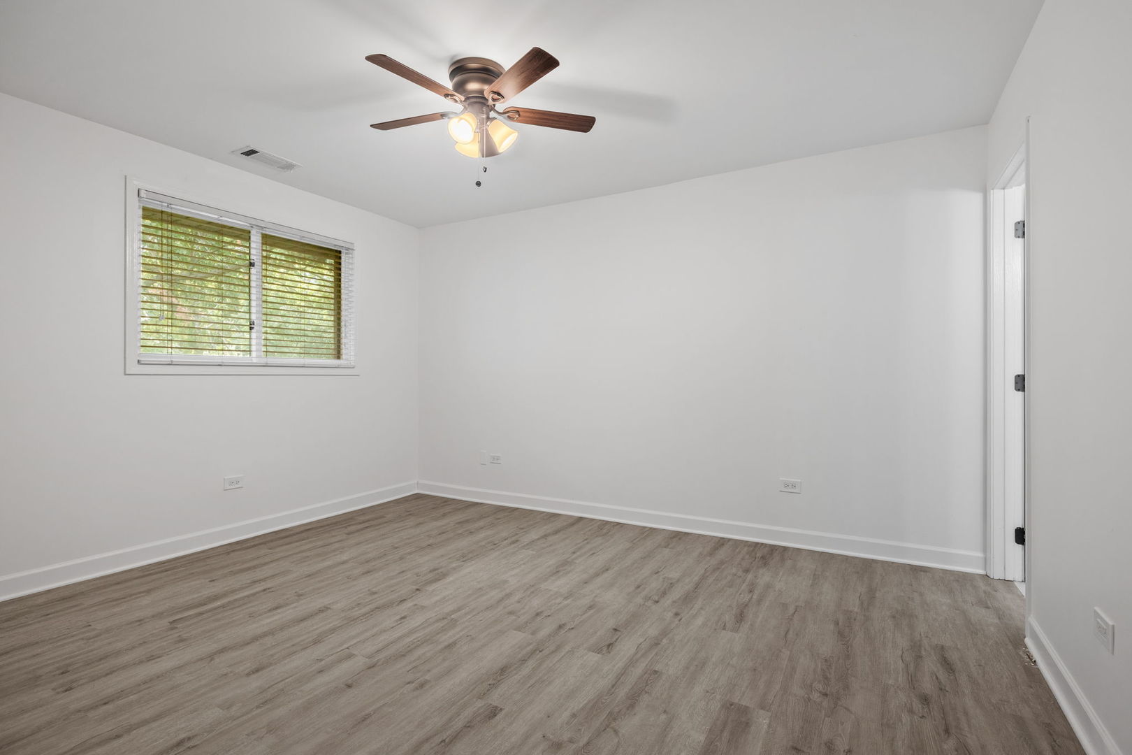 9750 Ravinia Lane #303, Orland Park, IL 60462