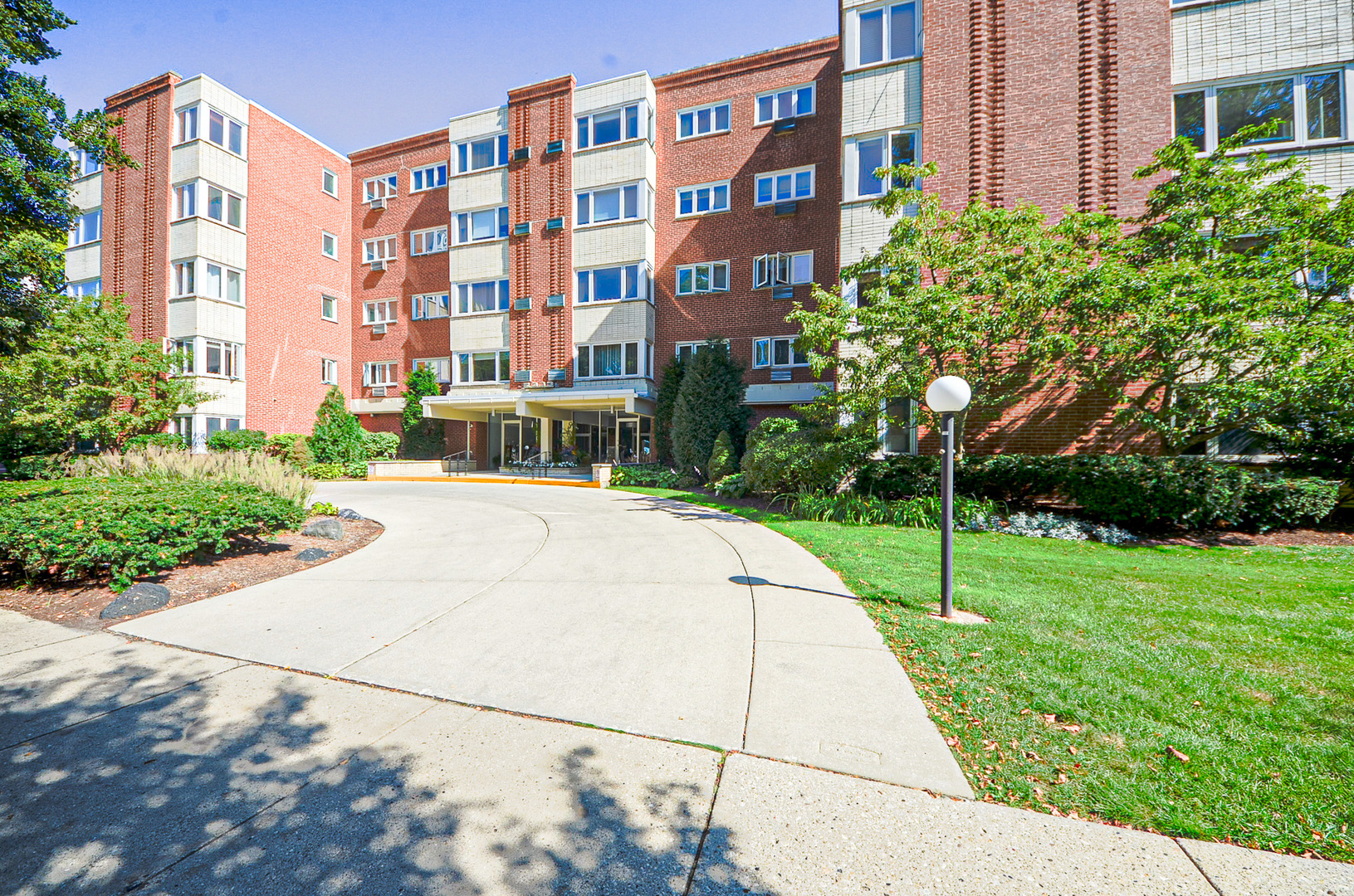2033 Sherman Avenue #403, Evanston, IL 60201