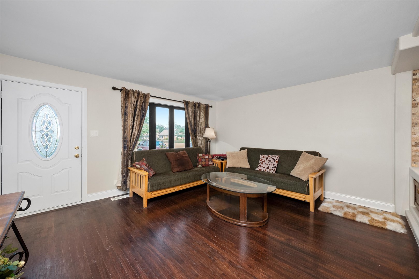 9201 Willow Lane, Bridgeview, IL 60455