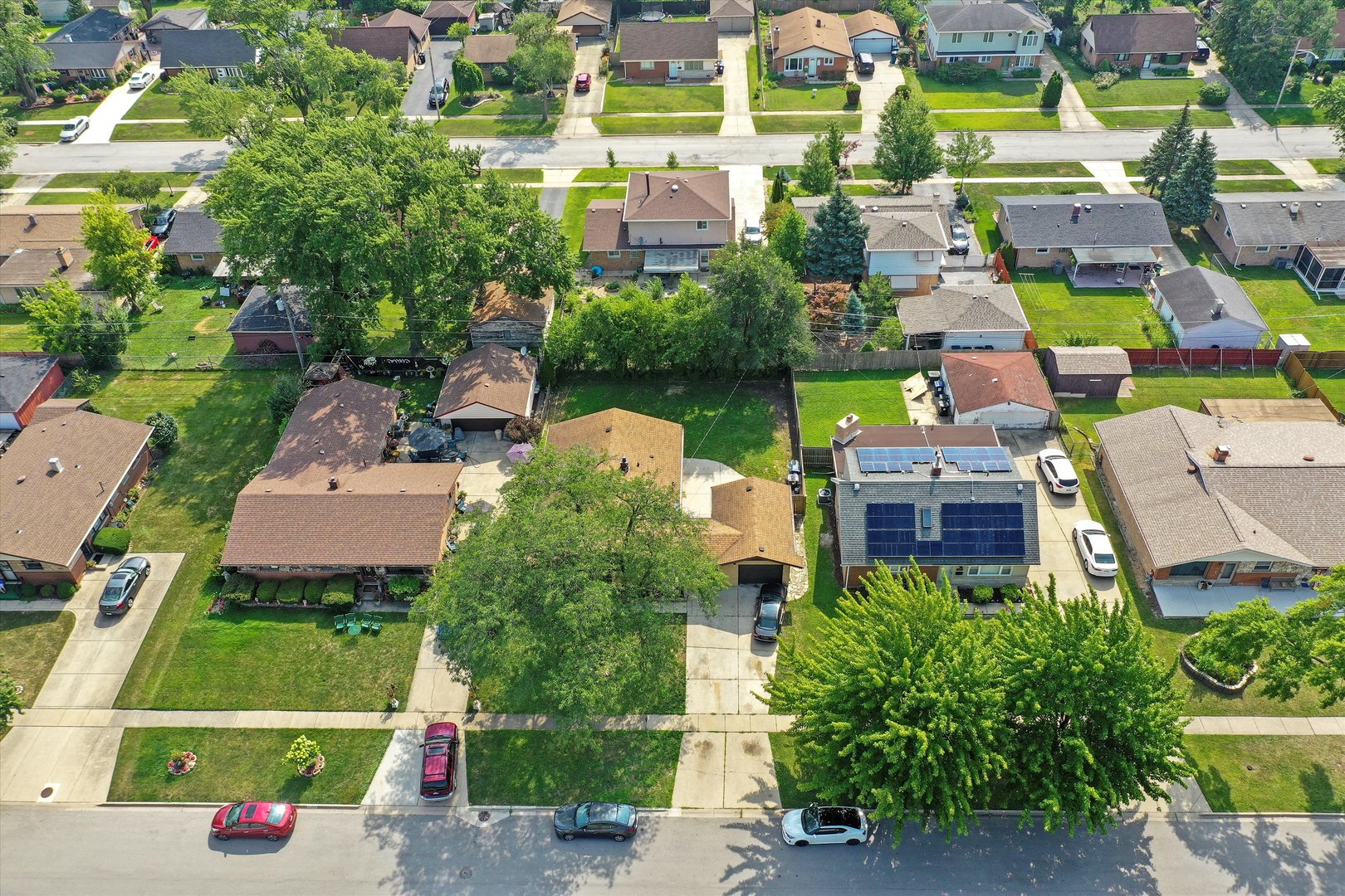 9201 Willow Lane, Bridgeview, IL 60455