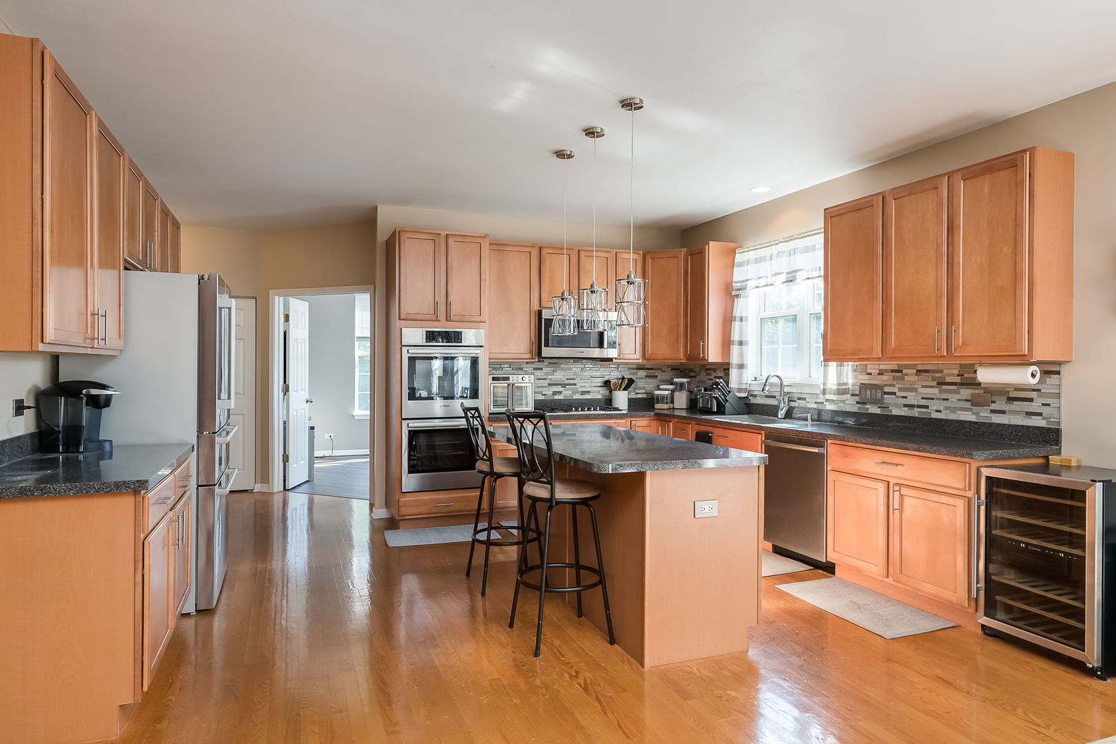 650 W Old Lake Street, Bartlett, IL 60103