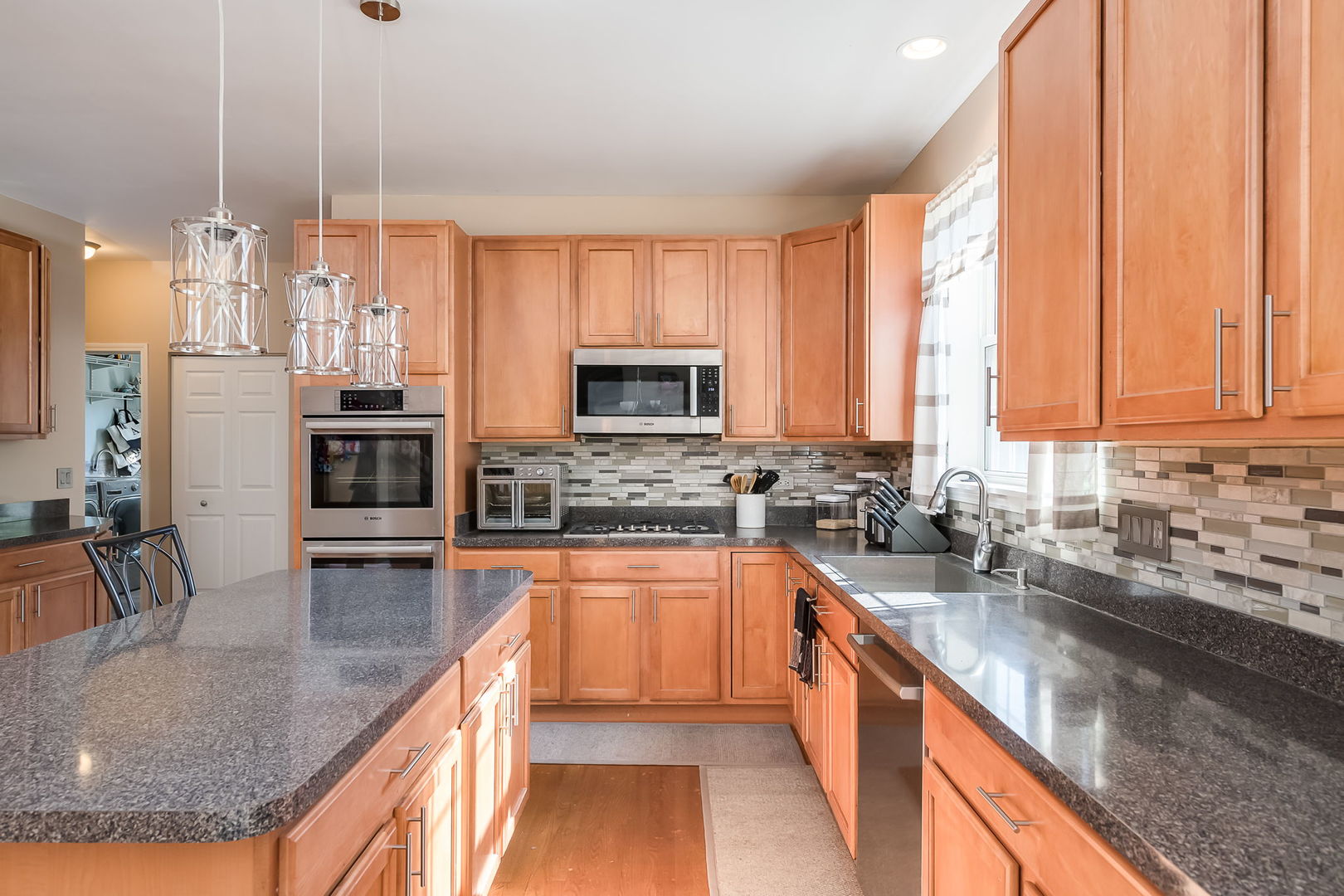 650 W Old Lake Street, Bartlett, IL 60103