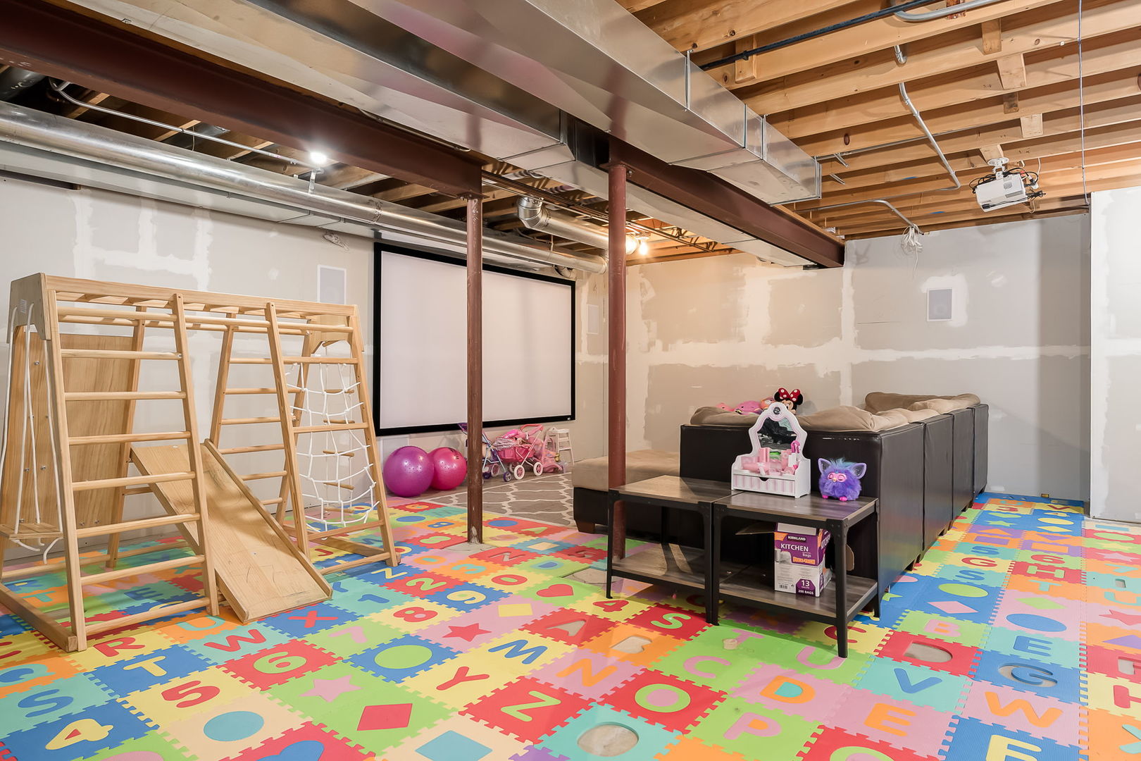 650 W Old Lake Street, Bartlett, IL 60103