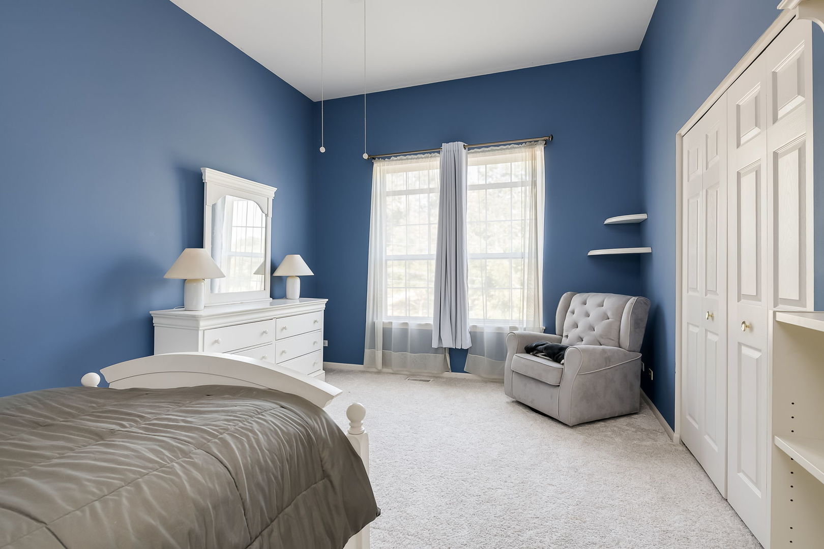 650 W Old Lake Street, Bartlett, IL 60103