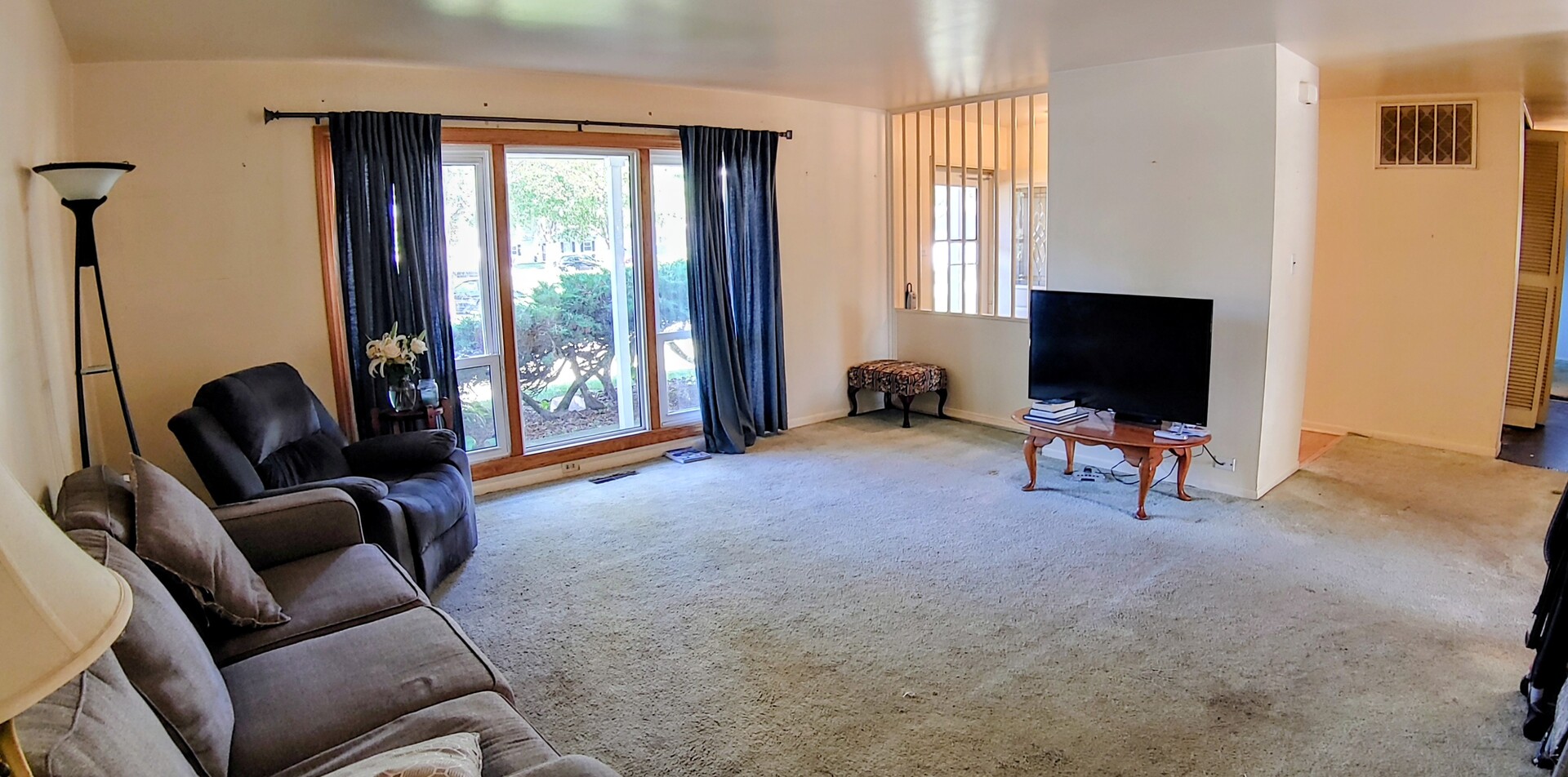 645 Maywood Lane, Hoffman Estates, IL 60169