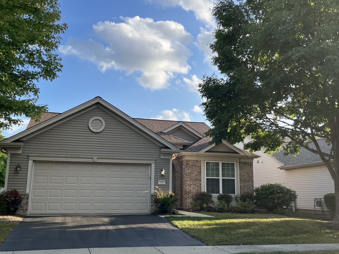 2519 Rolling Ridge, Elgin, IL 60124