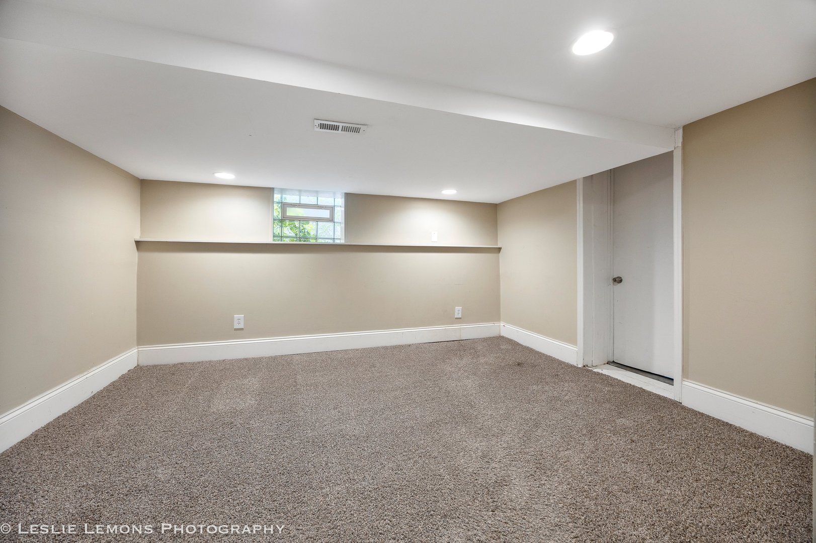 1221 Hayes Avenue, Oak Park, IL 60302