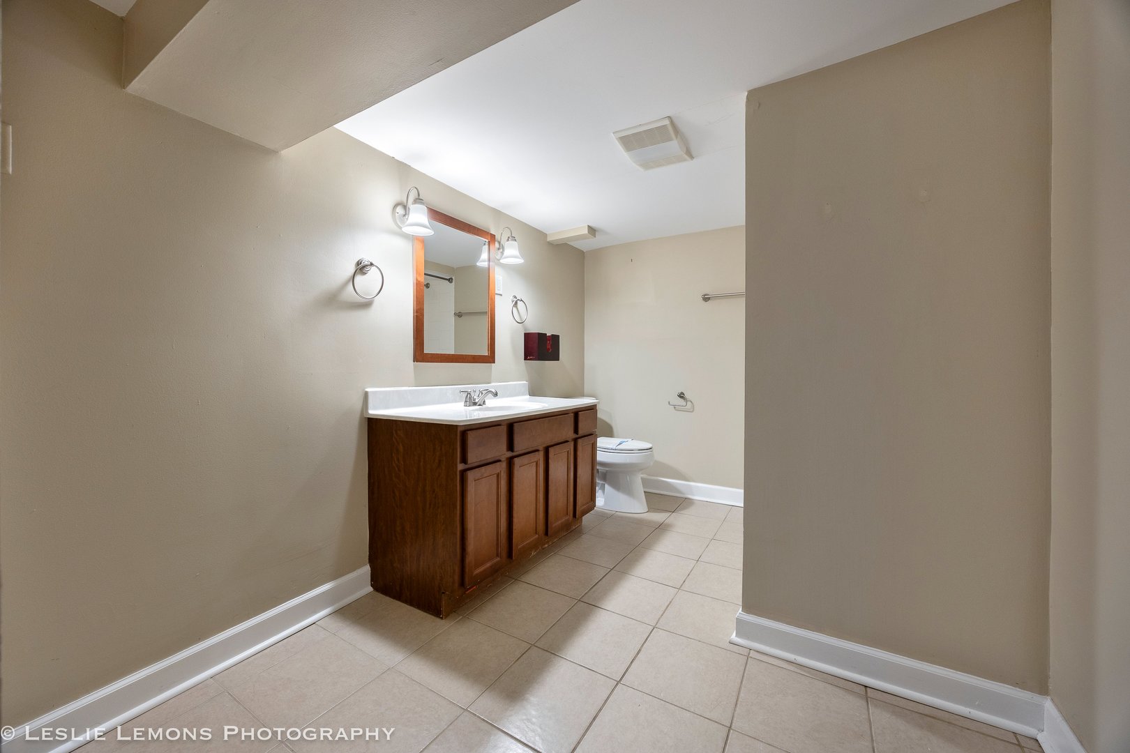 1221 Hayes Avenue, Oak Park, IL 60302