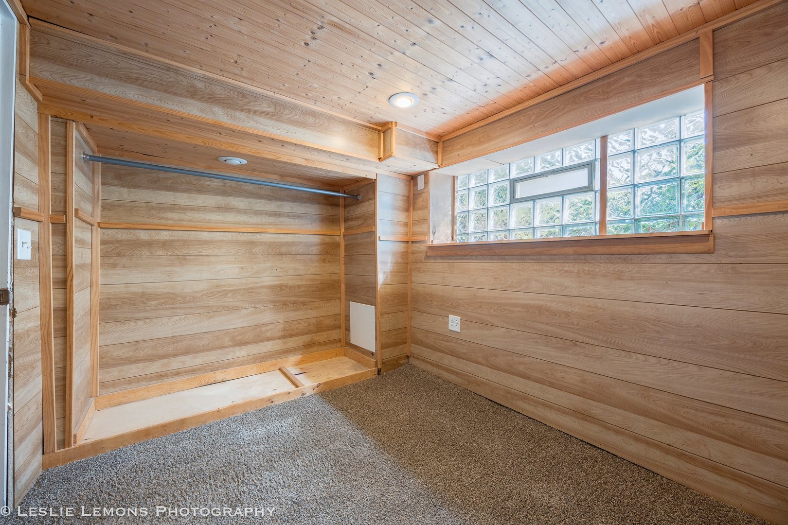 1221 Hayes Avenue, Oak Park, IL 60302