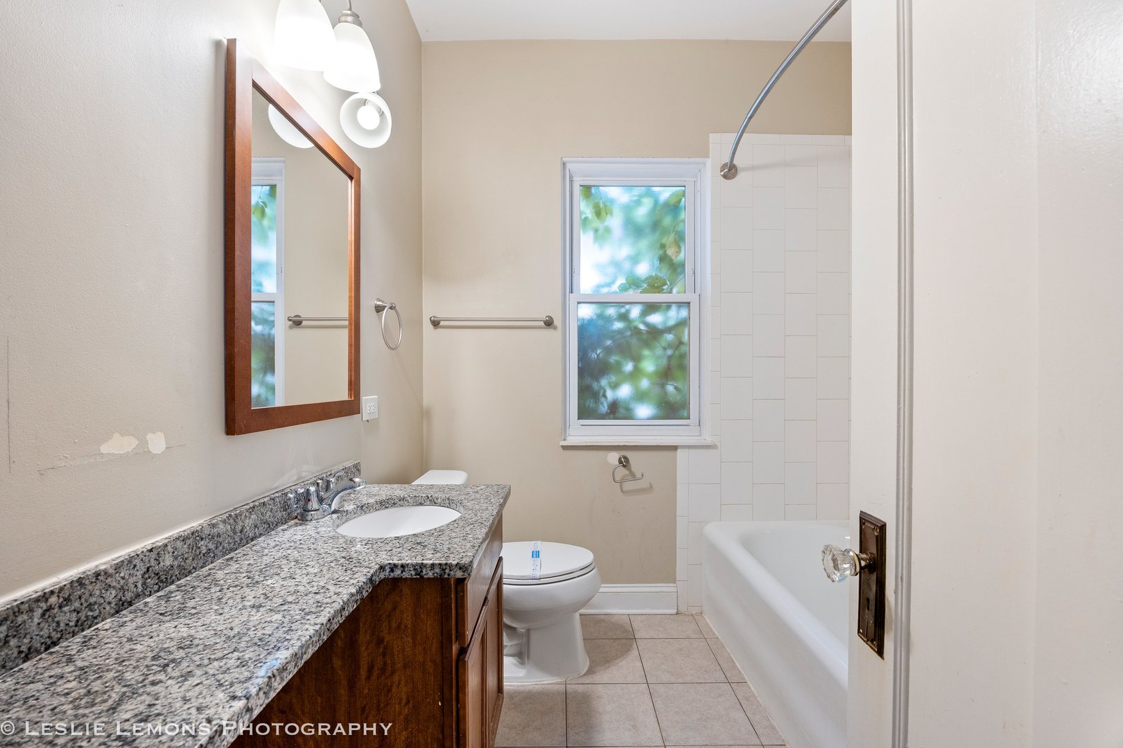 1221 Hayes Avenue, Oak Park, IL 60302