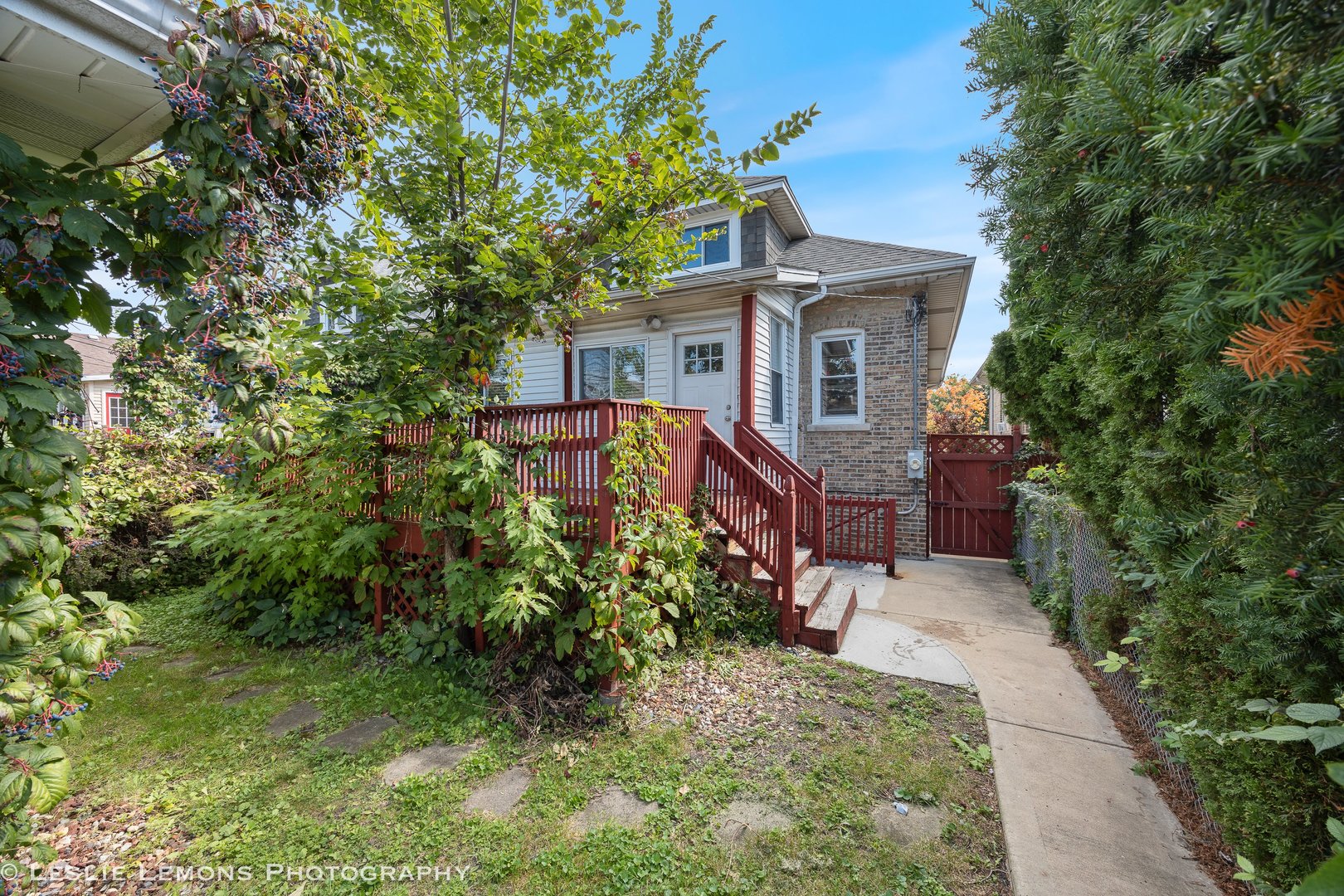 1221 Hayes Avenue, Oak Park, IL 60302