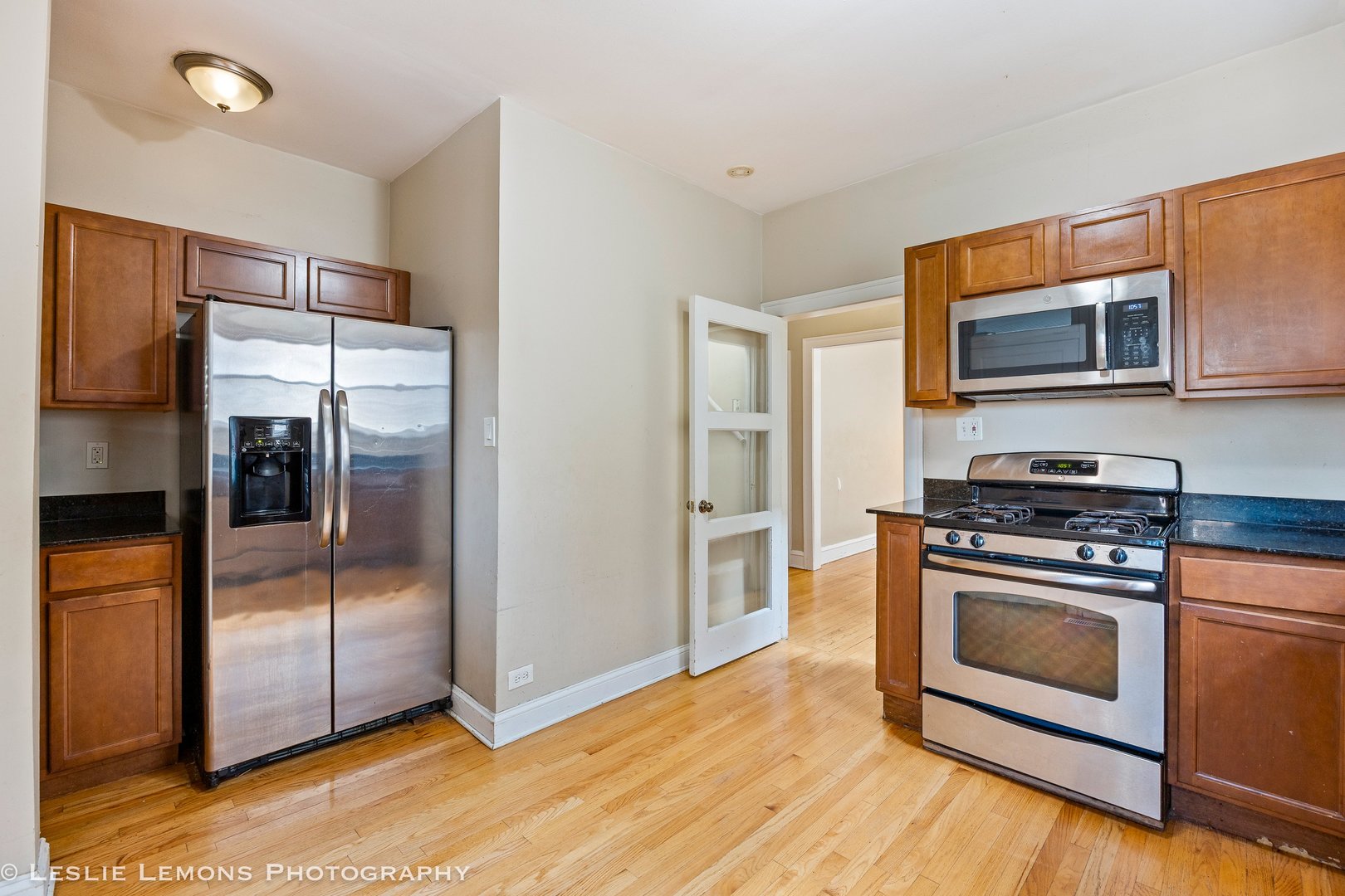 1221 Hayes Avenue, Oak Park, IL 60302