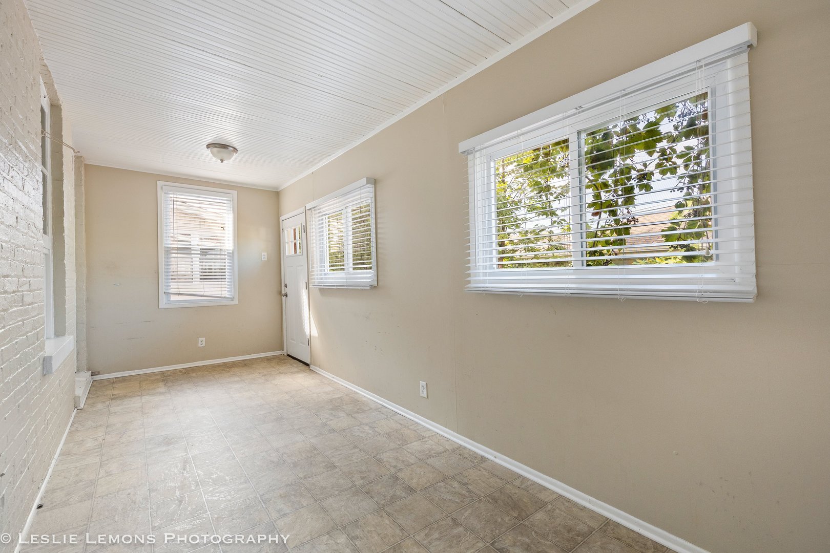 1221 Hayes Avenue, Oak Park, IL 60302