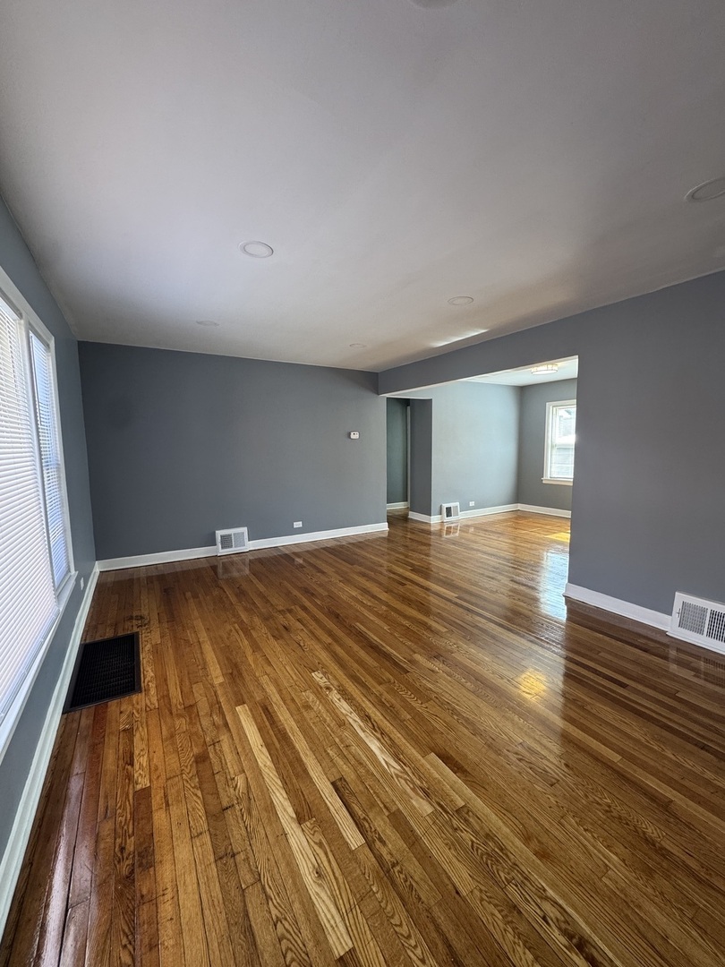 9059 S Laflin Street #1E, Chicago, IL 60620
