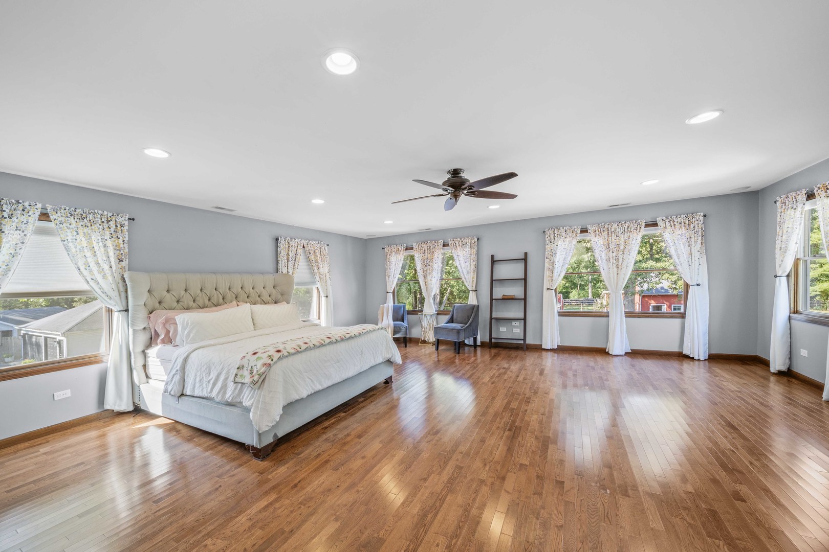 2404 13th Street, Winthrop Harbor, IL 60096