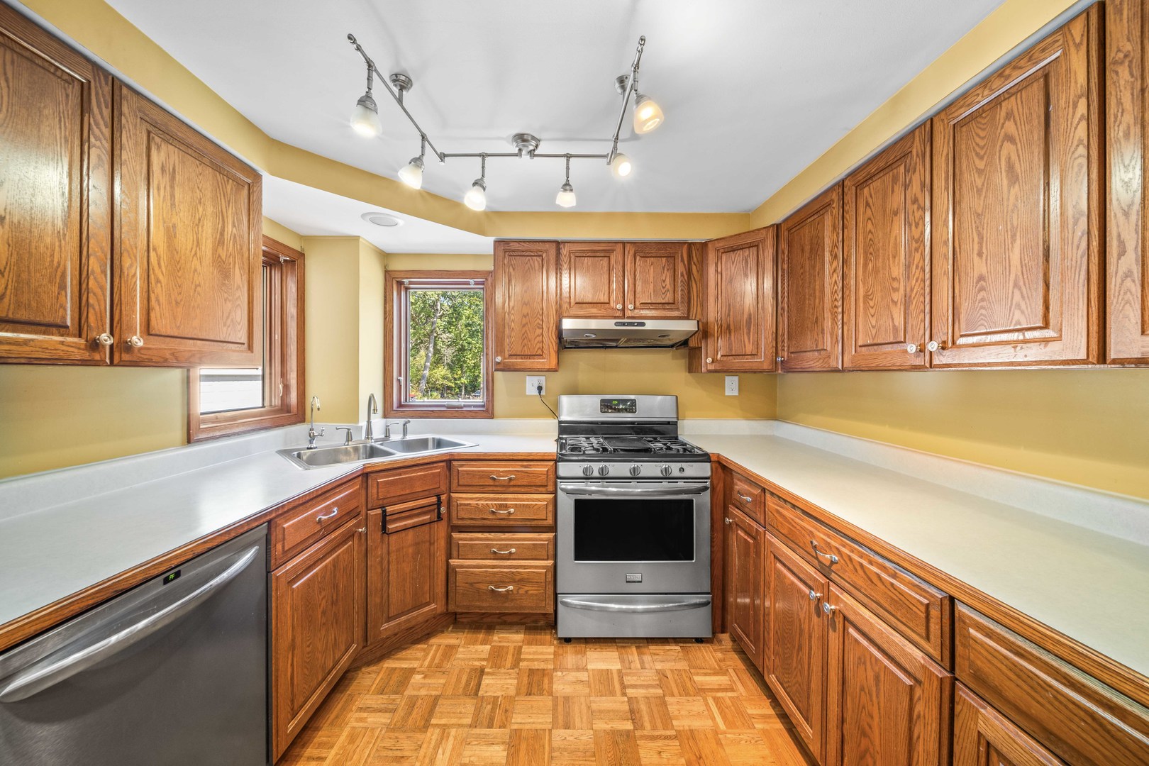 2404 13th Street, Winthrop Harbor, IL 60096