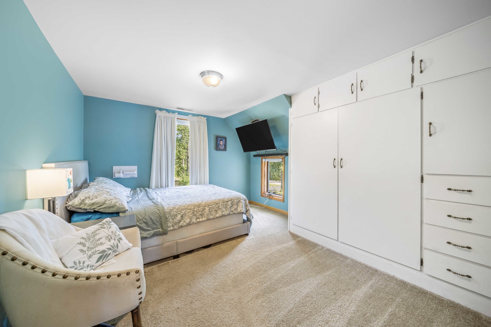 2404 13th Street, Winthrop Harbor, IL 60096