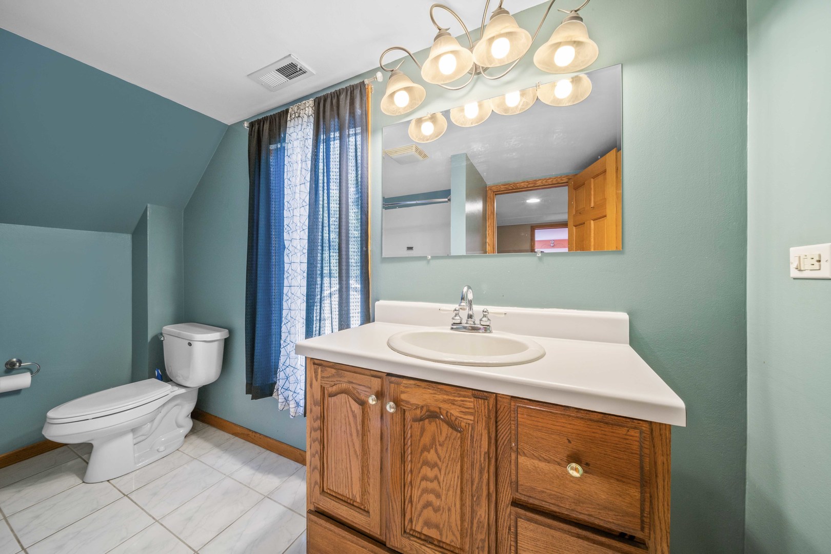 2404 13th Street, Winthrop Harbor, IL 60096