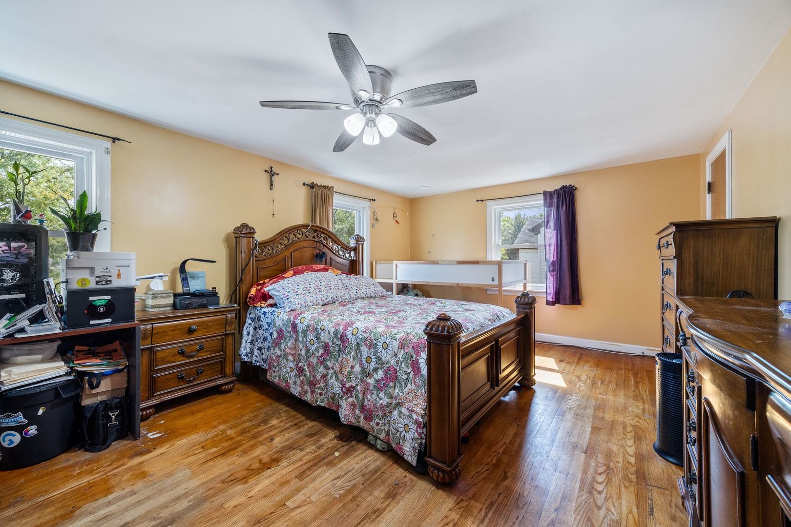 2336 S 11th Avenue, Broadview, IL 60155