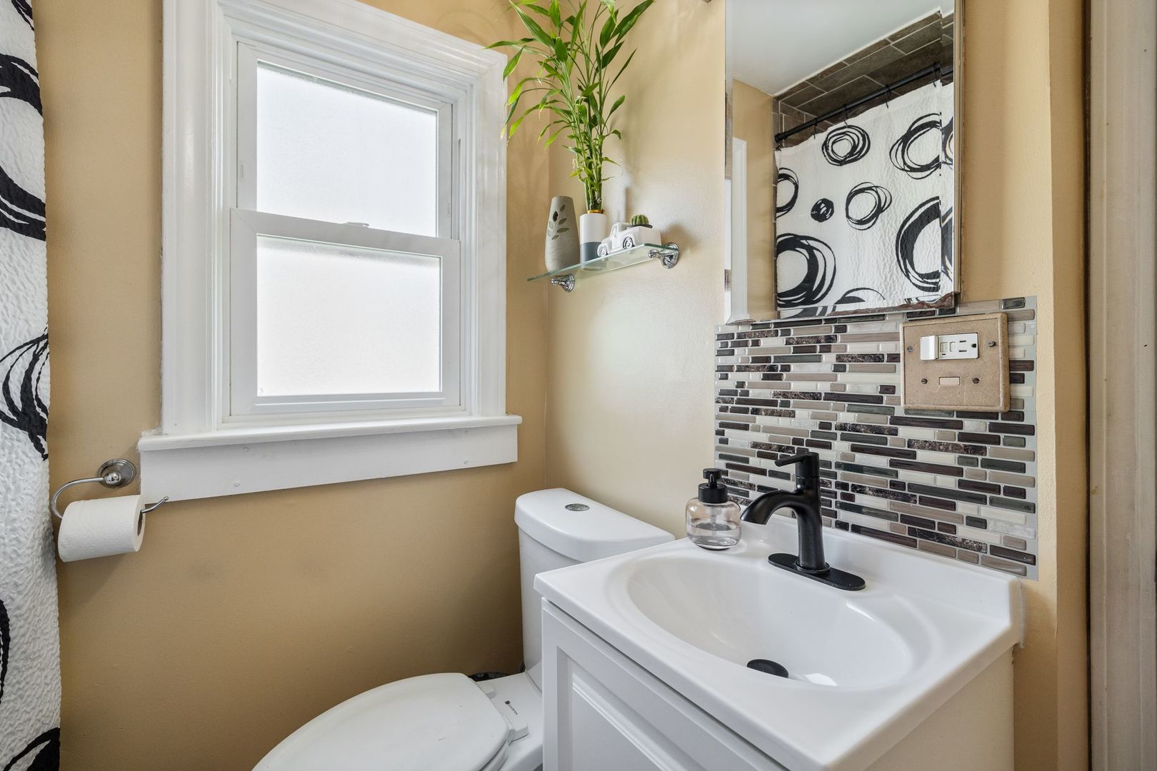 2336 S 11th Avenue, Broadview, IL 60155