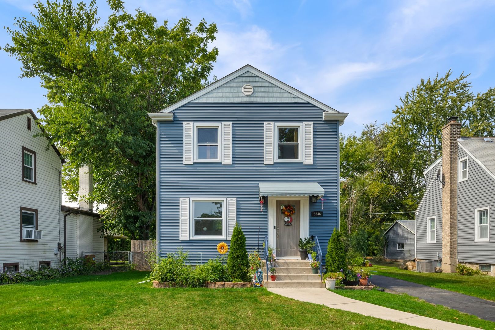 2336 S 11th Avenue, Broadview, IL 60155