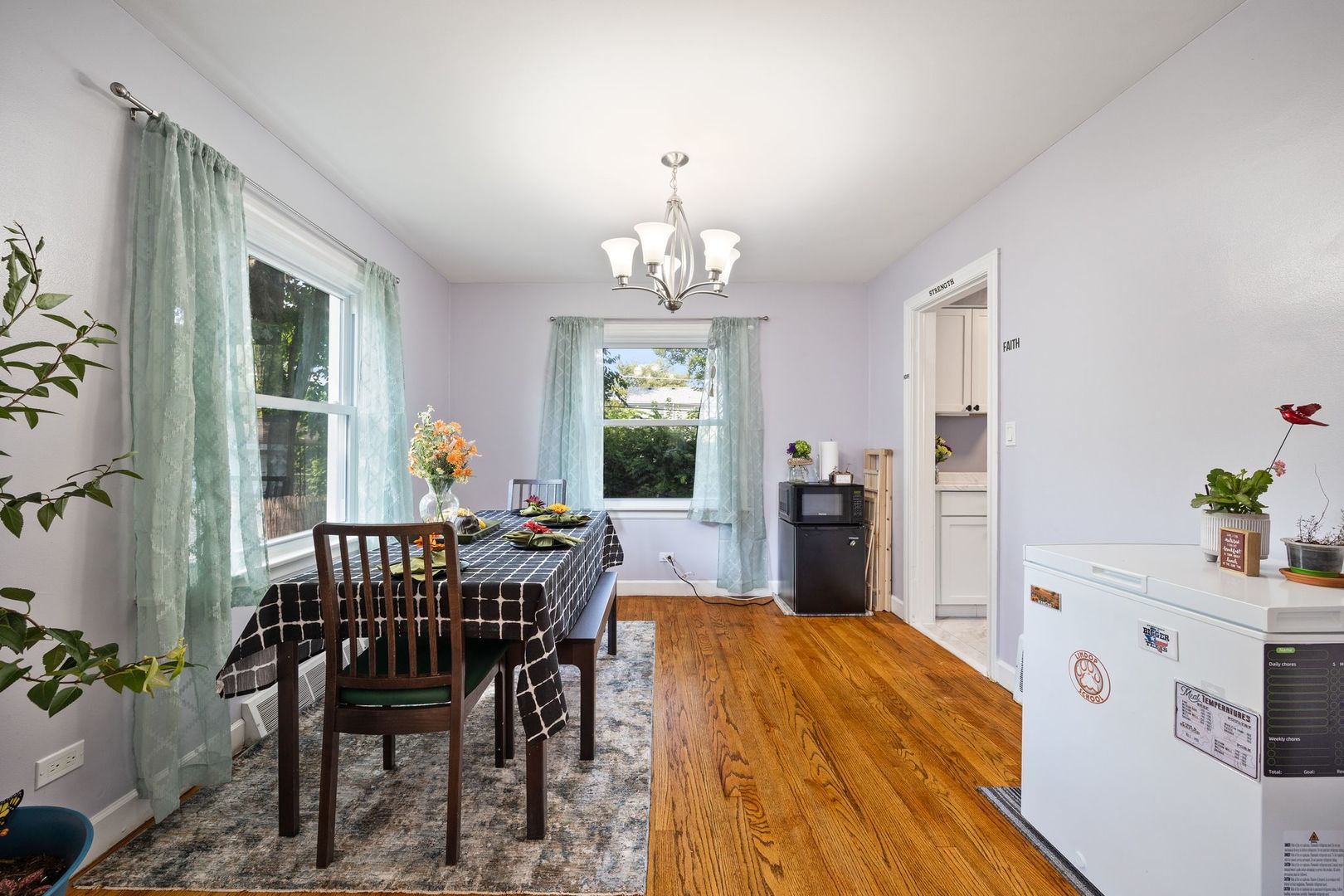 2336 S 11th Avenue, Broadview, IL 60155