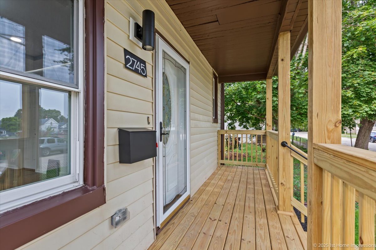 2745 Desplaines Street, Blue Island, IL 60406