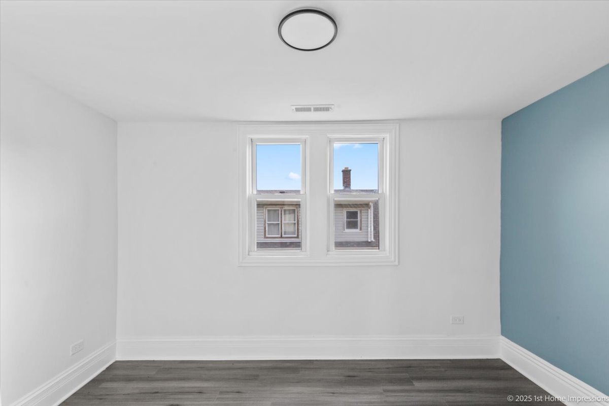 2745 Desplaines Street, Blue Island, IL 60406