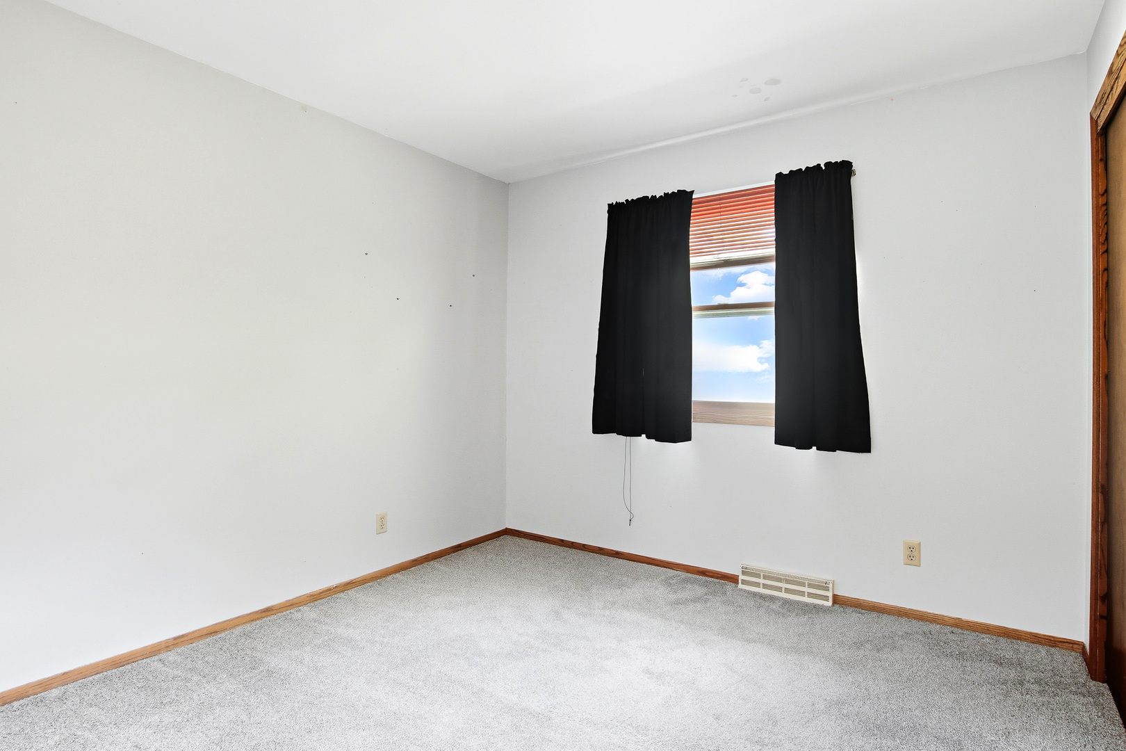 6017 68th Street, Kenosha, WI 53142