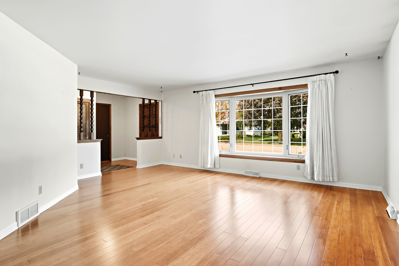 6017 68th Street, Kenosha, WI 53142