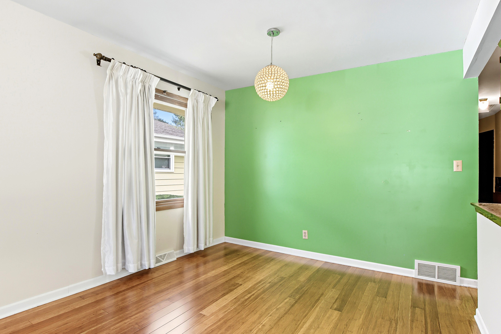 6017 68th Street, Kenosha, WI 53142