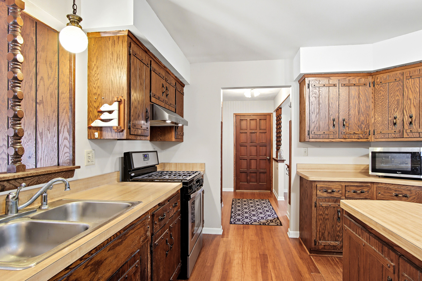 6017 68th Street, Kenosha, WI 53142