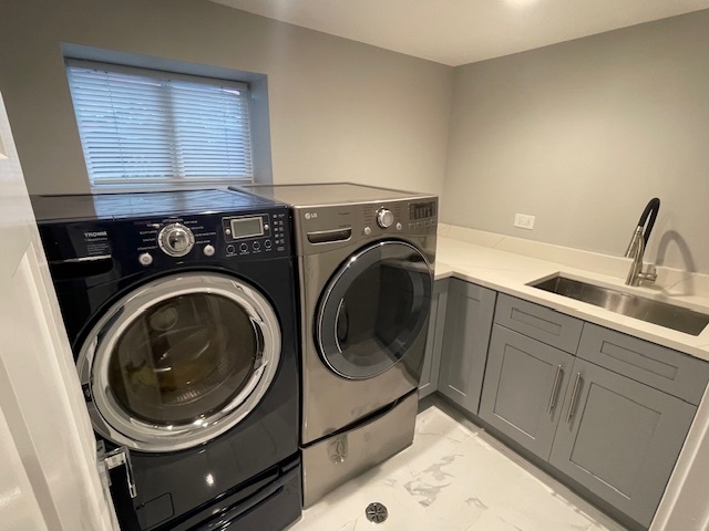 5300 N Mulligan Avenue, Chicago, IL 60630