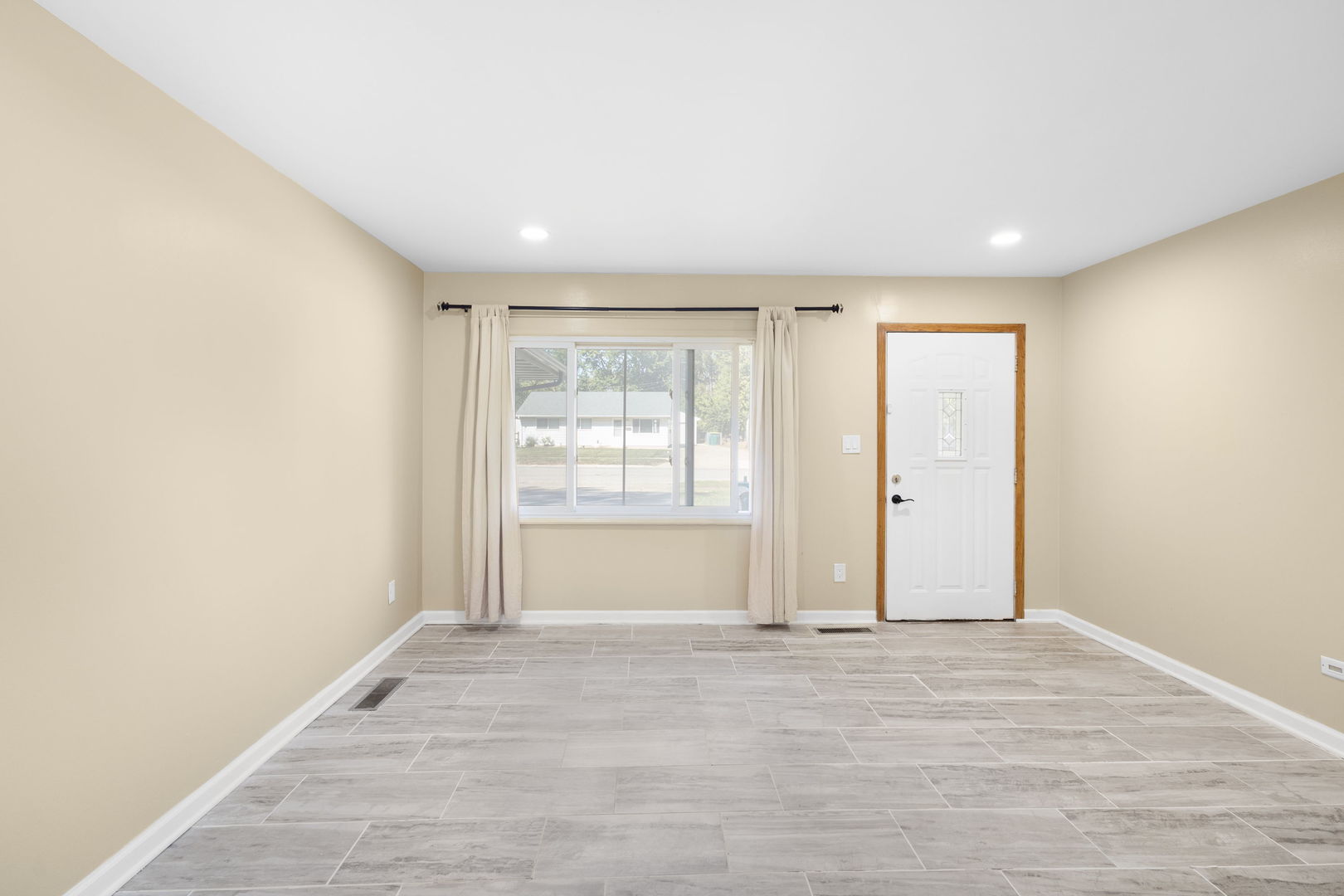 805 Cypress Lane, Joliet, IL 60435